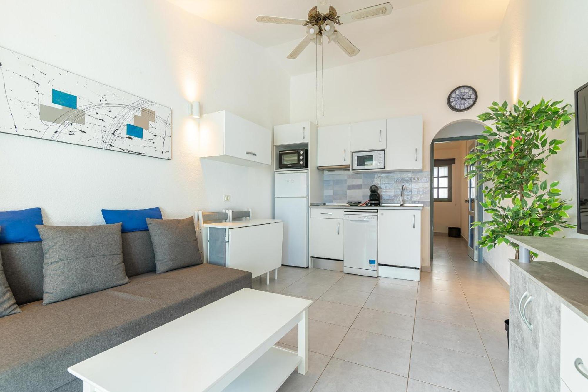 Andrea'S Bungalow, Garden, Barbecue And Pool! San Bartolomé المظهر الخارجي الصورة